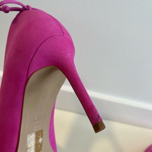 Aldo Hot pink heels with bow - Picture 5 of 6